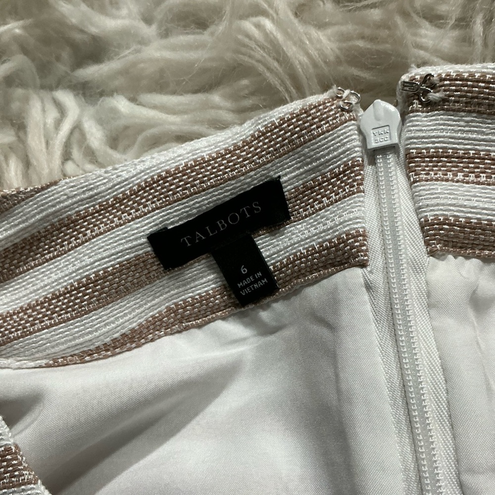 Talbots Sleeveless Split Neckline Shift Dress In … - image 3